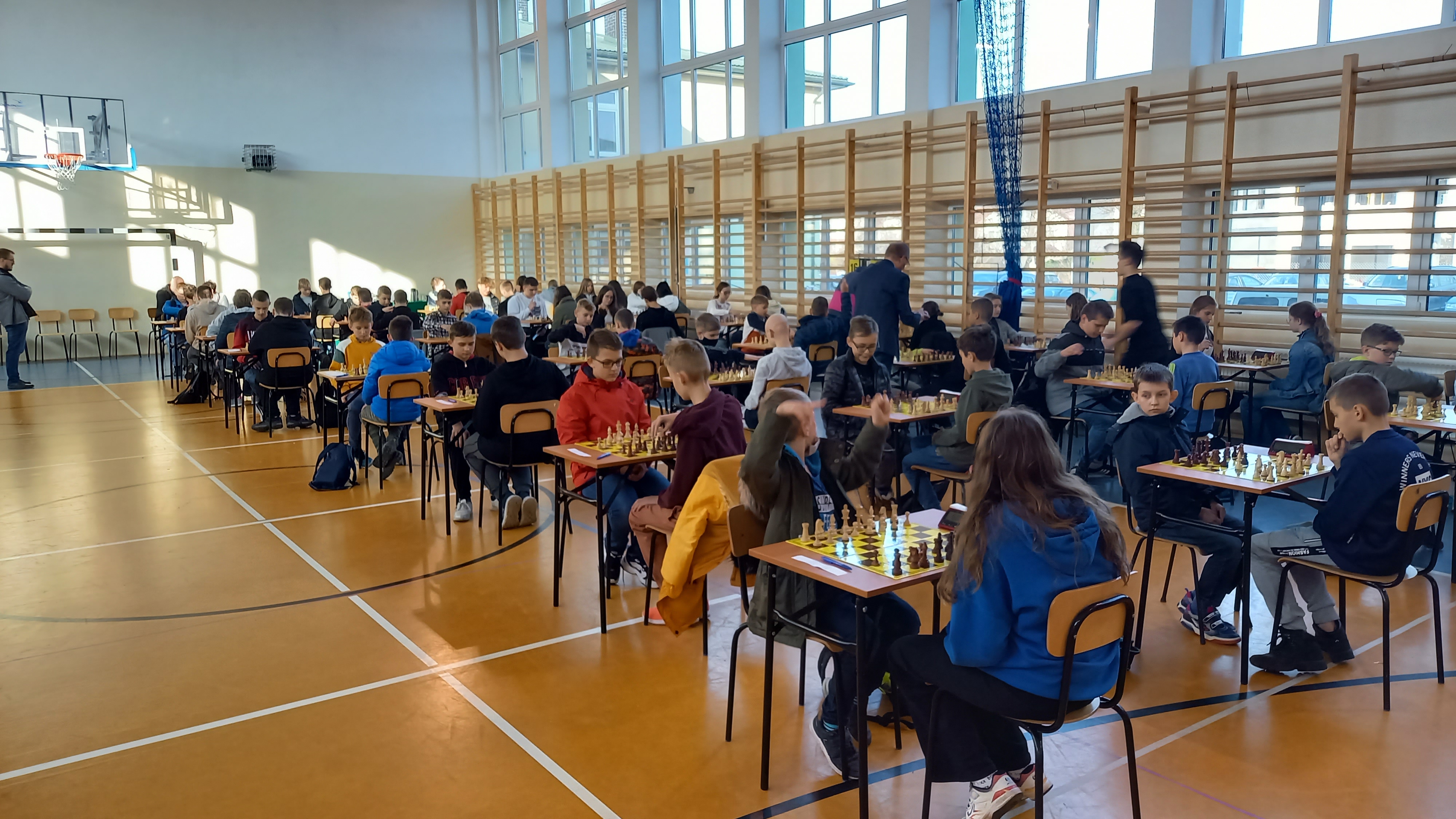 II miejsce w zawodach rejonowych w szachach