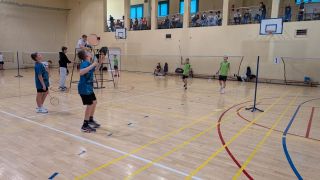 Półfinał wojewódzkich Igrzysk Dzieci w badmintonie - gry drużynowe
